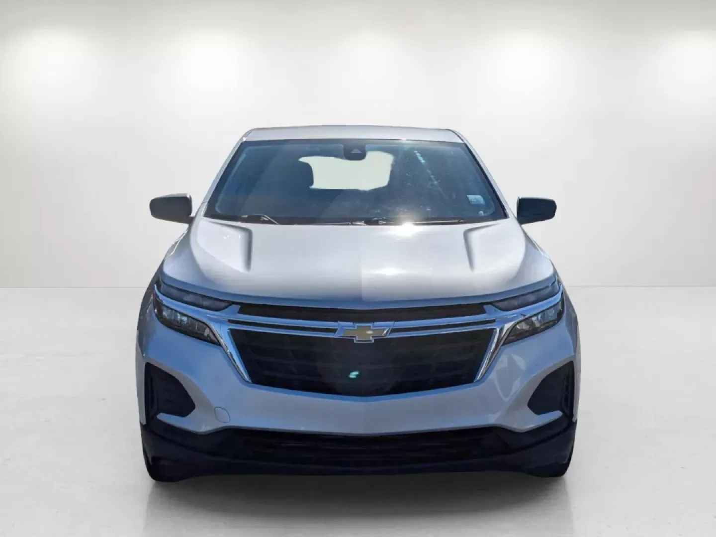 2022 /Medium Ash Gray Chevrolet Equinox LS (3GNAXHEV9NS) with an Other engine, located at 5115 14th Ave., Columbus, GA, 31904, (706) 323-0345, 32.511494, -84.971046 - **Discover Your Perfect Adventure Companion: 2022 Chevrolet Equinox LS at Gils Auto!**<br /> <br /> Are you in search of a reliable SUV that fits seamlessly into your active lifestyle? Look no further than the 2022 Chevrolet Equinox LS, now available at Gils Auto in Phenix City, AL. This versatile s - Photo#2