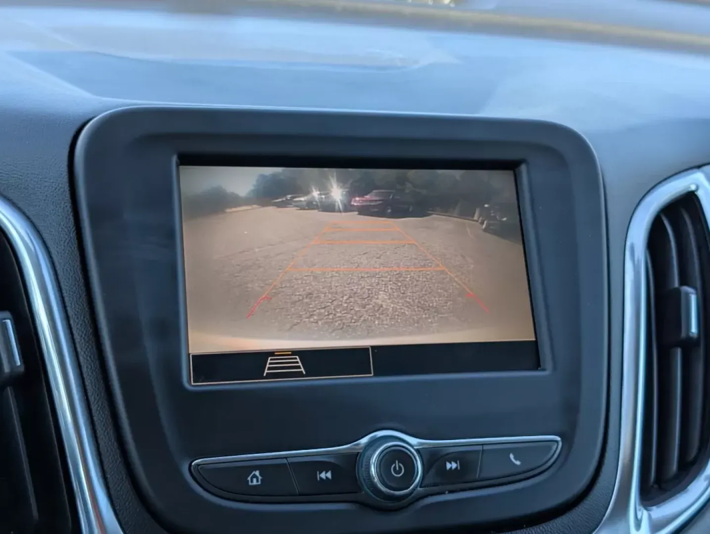 2022 /Medium Ash Gray Chevrolet Equinox LS (2GNAXHEV7N6) with an Other engine, located at 804 22nd Ave, Phenix City, AL, 36870, (334) 297-1860, 32.484749, -85.024475 - **Elevate Your Everyday Adventures with the 2022 Chevrolet Equinox LS at Gils Auto - Phenix City!**<br /> <br /> Are you looking for a versatile SUV that adapts to your dynamic lifestyle? The 2022 Chevrolet Equinox LS is your ideal companion, perfectly suited for growing families, daily commuters, a - Photo#18