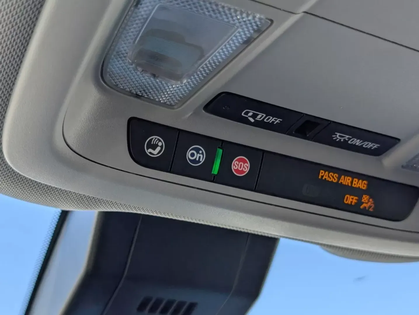 2022 /Medium Ash Gray Chevrolet Equinox LS (2GNAXHEV7N6) with an Other engine, located at 804 22nd Ave, Phenix City, AL, 36870, (334) 297-1860, 32.484749, -85.024475 - **Elevate Your Everyday Adventures with the 2022 Chevrolet Equinox LS at Gils Auto - Phenix City!**<br /> <br /> Are you looking for a versatile SUV that adapts to your dynamic lifestyle? The 2022 Chevrolet Equinox LS is your ideal companion, perfectly suited for growing families, daily commuters, a - Photo#19