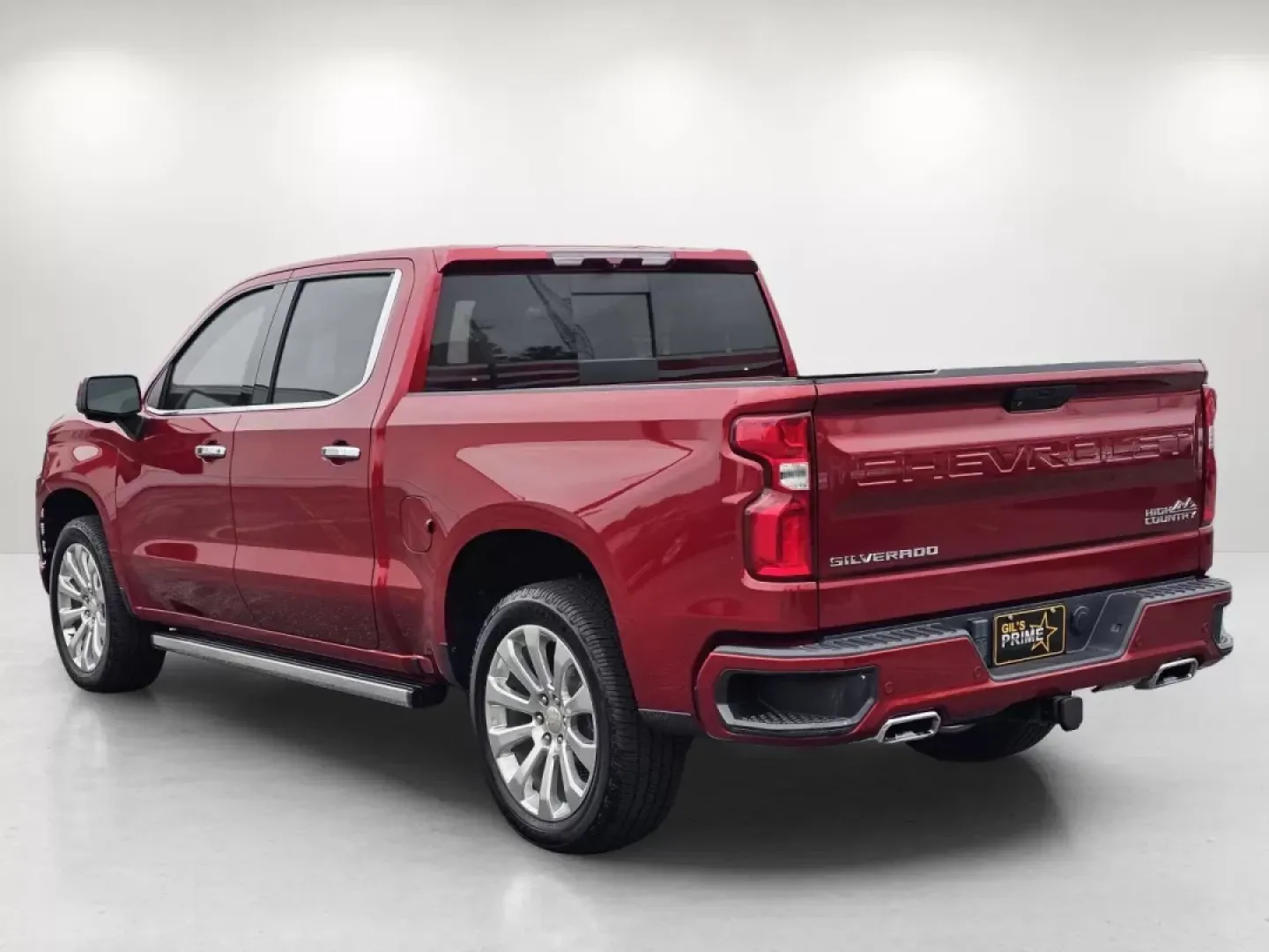 2022 /Jet Black Chevrolet Silverado 1500 LTD High Country (1GCUYHEL5NZ) with an Other engine, located at 7000 Northlake Connector, Columbus, GA, 31904, (706) 987-8085, 32.524975, -84.978134 - **Elevate Your Adventures with the 2022 Chevrolet Silverado 1500 LTD High Country!**<br /> <br /> Are you ready to take your outdoor adventures and daily drives to the next level? The 2022 Chevrolet Silverado 1500 LTD High Country, available at Gils Auto in Phenix City, AL, is the perfect companion - Photo#6