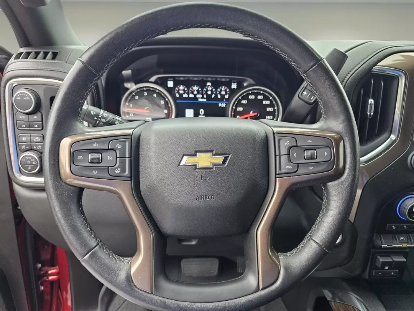 2022 /Jet Black Chevrolet Silverado 1500 LTD High Country (1GCUYHEL5NZ) with an Other engine, located at 7000 Northlake Connector, Columbus, GA, 31904, (706) 987-8085, 32.524975, -84.978134 - **Elevate Your Adventures with the 2022 Chevrolet Silverado 1500 LTD High Country!**<br /> <br /> Are you ready to take your outdoor adventures and daily drives to the next level? The 2022 Chevrolet Silverado 1500 LTD High Country, available at Gils Auto in Phenix City, AL, is the perfect companion - Photo#10