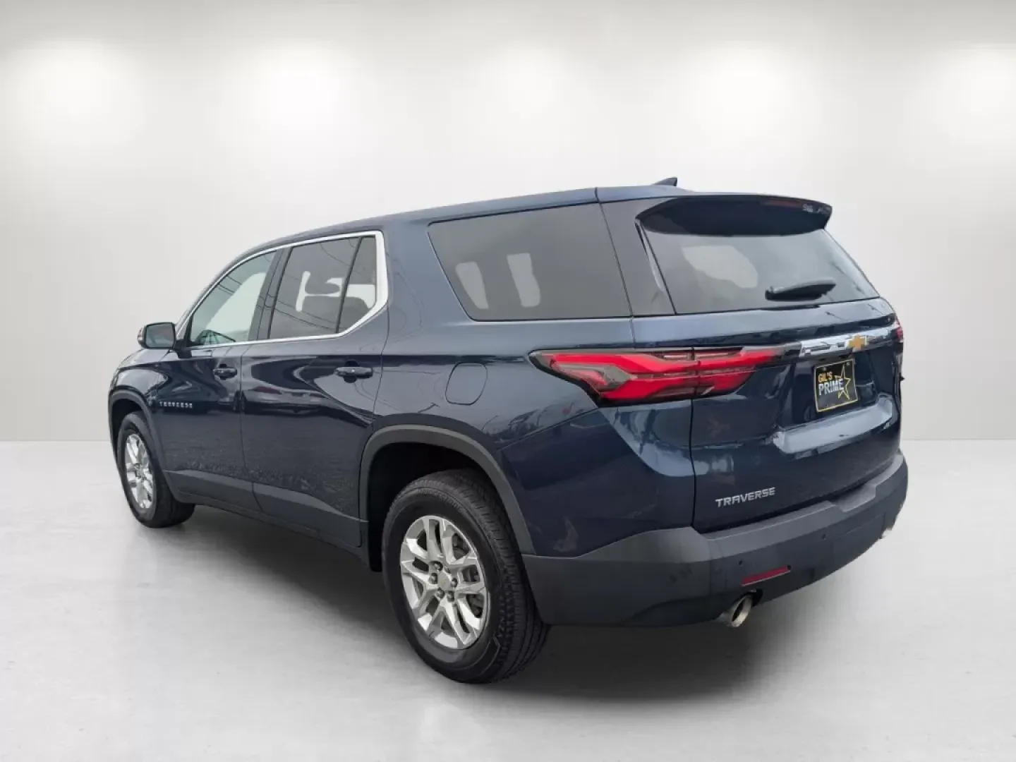 2022 /Jet Black/Chai Chevrolet Traverse LS (1GNERLKW6NJ) with an Other engine, located at 804 22nd Ave, Phenix City, AL, 36870, (334) 297-1860, 32.484749, -85.024475 - Unleash the thrill of family adventures with this stunning 2022 Chevrolet Traverse, now available at Gils Auto in Phenix City, AL. If you're seeking a vehicle that can comfortably accommodate your growing family, this spacious SUV is the perfect choice for road trips, school runs, or weekend getaway - Photo#5