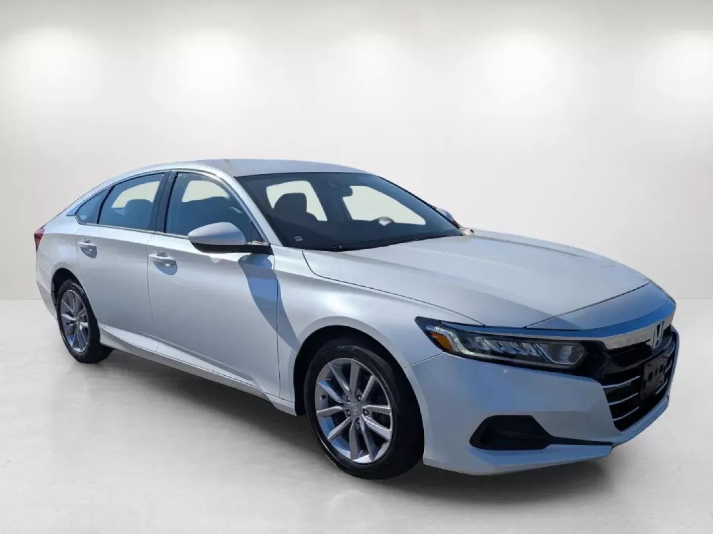 2022 Honda Accord Sedan LX (1HGCV1F12NA) with an Other engine, located at 1430 Gateway Drive, Opelika, AL, 36801, (334) 239-0944, 32.637871, -85.409790 - 2022 Honda Accord Sedan LX - Photo#2