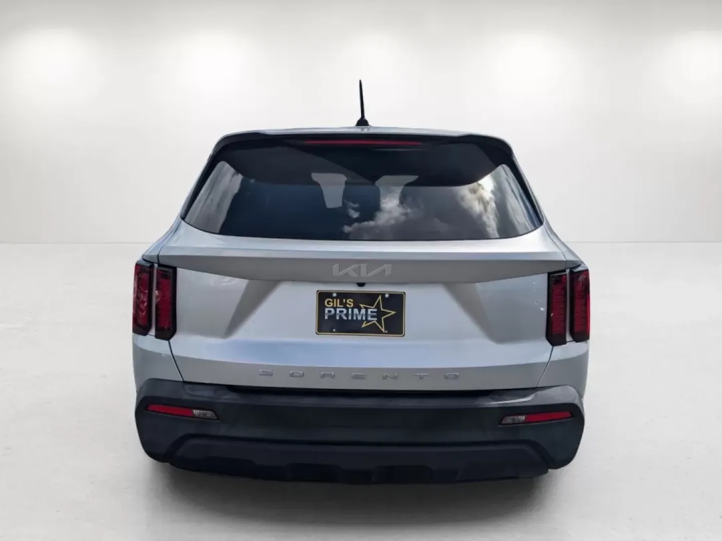 2022 /Black Kia Sorento LX (5XYRG4LC6NG) with an Other engine, located at 5115 14th Ave., Columbus, GA, 31904, (706) 323-0345, 32.511494, -84.971046 - **Discover Adventure in the 2022 Kia Sorento LX Perfect for Families and Weekend Explorers!**<br /> <br /> Embrace every journey with the 2022 Kia Sorento LX, a versatile SUV designed to cater to growing families and adventurous individuals alike. Whether you're planning a weekend getaway to Lake H - Photo#4