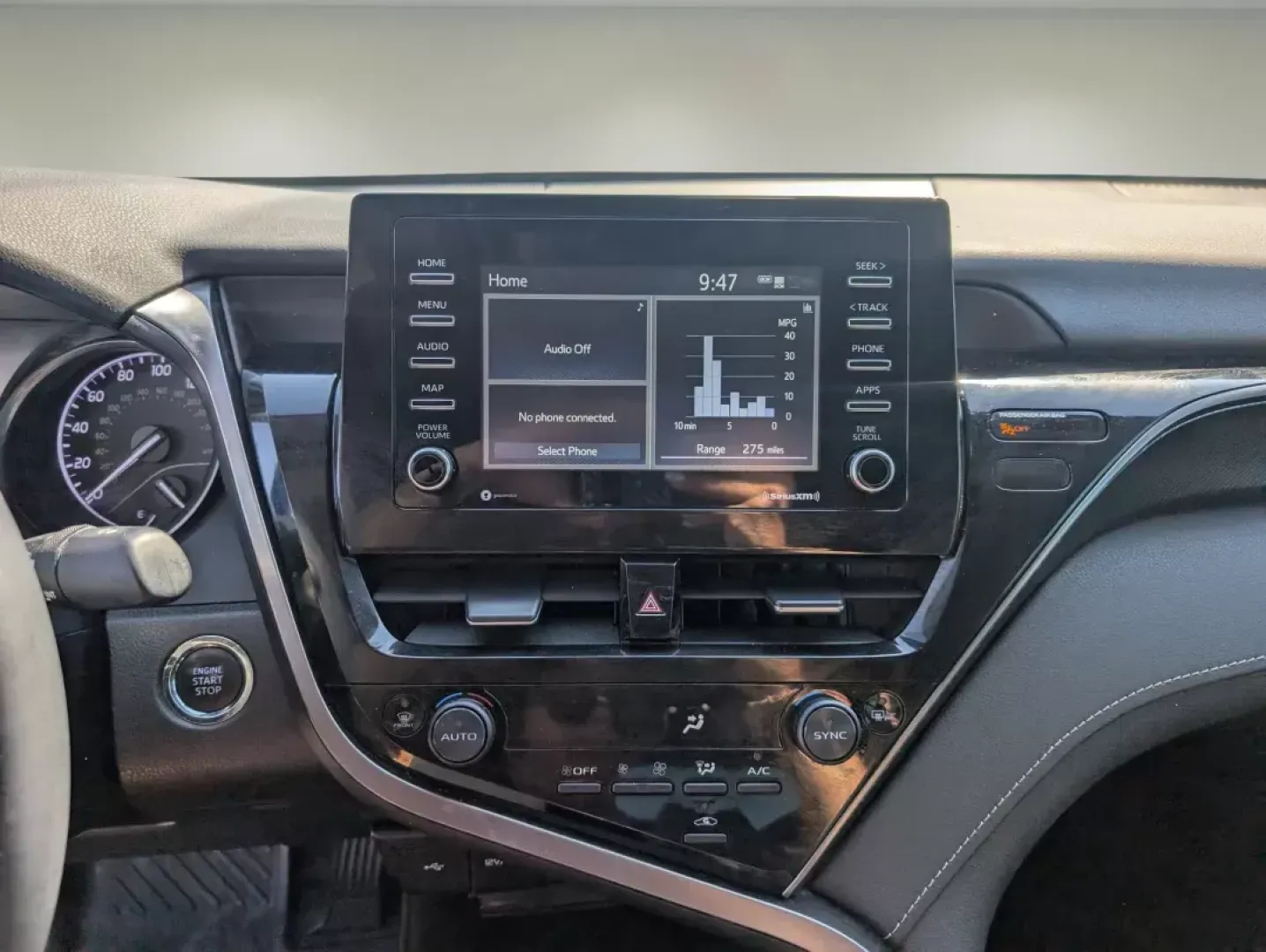 2022 Toyota Camry SE (4T1T11AK3NU) with an Regular Unleaded I-4 2.5 L/152 engine, 8-Speed Automatic w/OD transmission, located at 7000 Northlake Connector, Columbus, GA, 31904, (706) 987-8085, 32.524975, -84.978134 - 2022 Toyota Camry SE - Photo#13