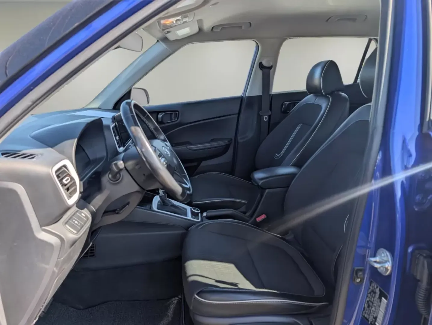 2023 /Black Hyundai Venue Limited (KMHRC8A39PU) with an Other engine, located at 7000 Northlake Connector, Columbus, GA, 31904, (706) 987-8085, 32.524975, -84.978134 - **Explore the Open Road in the 2023 Hyundai Venue Limited Your Perfect Companion for Adventures and Daily Commutes!**<br /> <br /> Are you in the market for a versatile SUV that excels in both urban living and weekend escapades? Look no further than the 2023 Hyundai Venue Limited, now available at - Photo#6