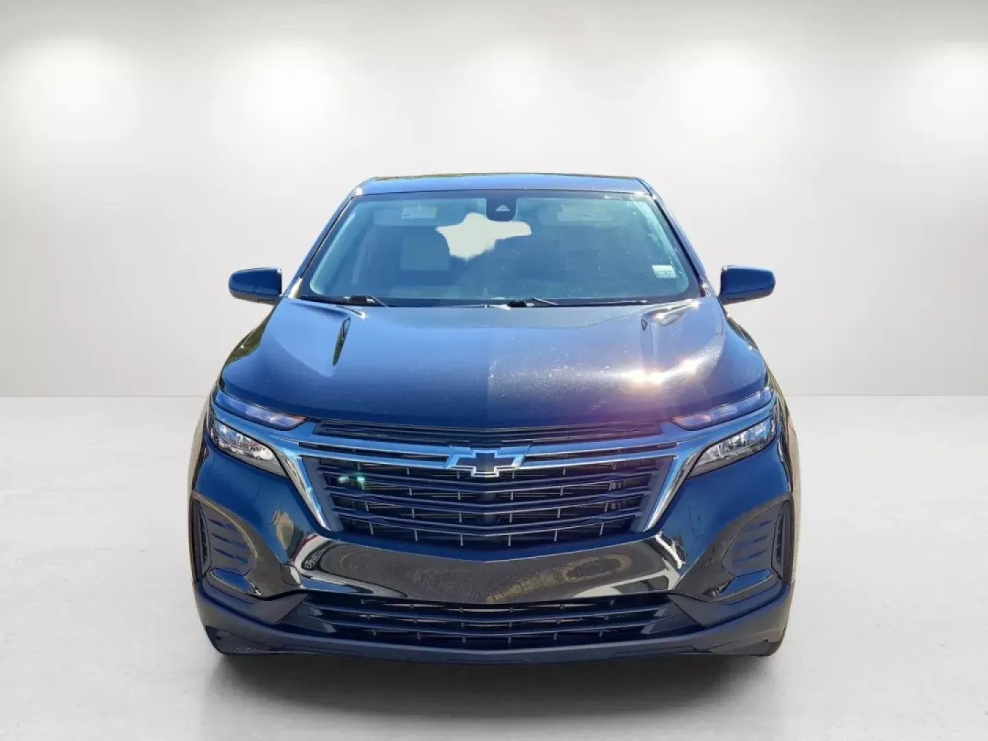 2024 /Medium Ash Gray Chevrolet Equinox LS (3GNAXHEG5RL) with an Other engine, located at 3959 U.S. 80 W, Phenix City, AL, 36870, (334) 297-4885, 32.469296, -85.135185 - Are you ready to elevate your daily commute or embark on weekend adventures? The 2024 Chevrolet Equinox LS, available at Gils Auto in Phenix City, AL, is the perfect blend of style, comfort, and functionality. Whether you're a growing family seeking a spacious SUV or a budget-conscious buyer looking - Photo#13